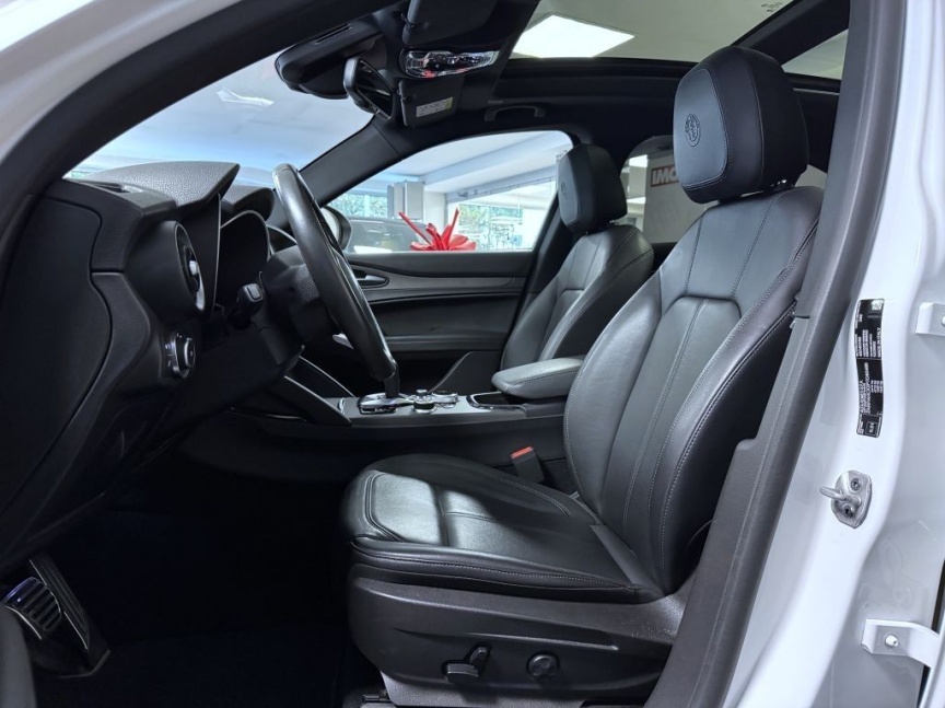 Alfa Romeo Stelvio 2.2 JTDm 210k AT8 ZF Q4 4x4 TI