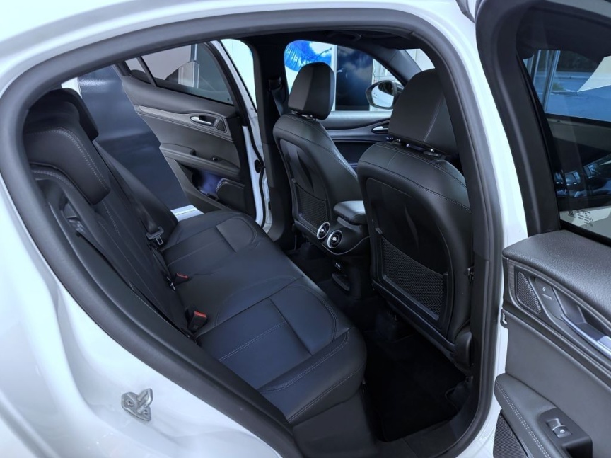 Alfa Romeo Stelvio 2.2 JTDm 210k AT8 ZF Q4 4x4 TI