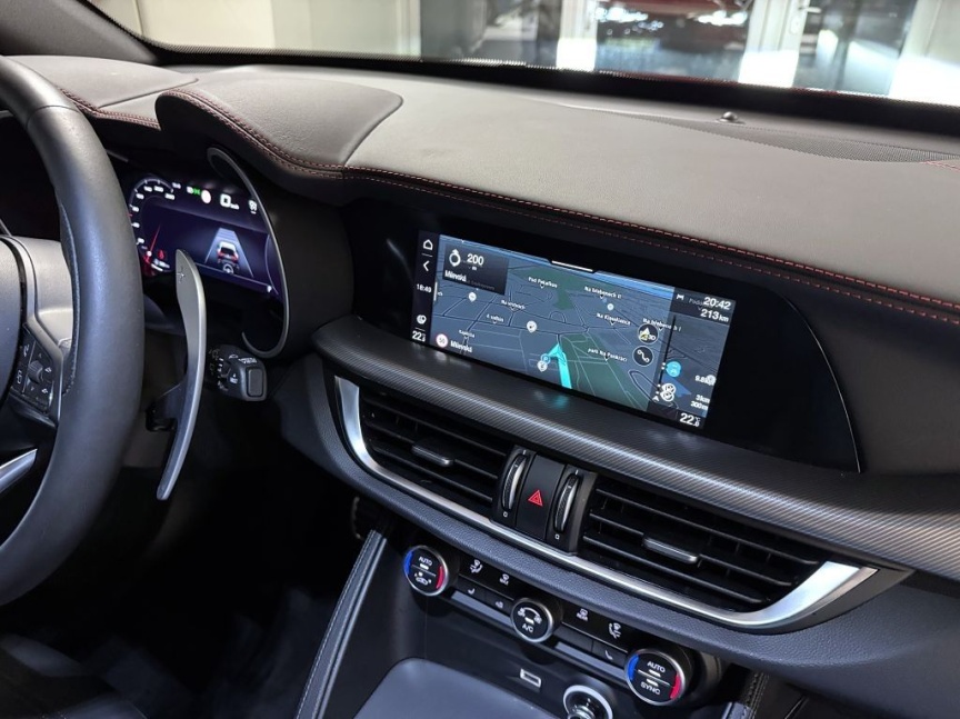 Alfa Romeo Stelvio 2.2 JTDm 210k AT8 ZF Q4 4x4 Tributo