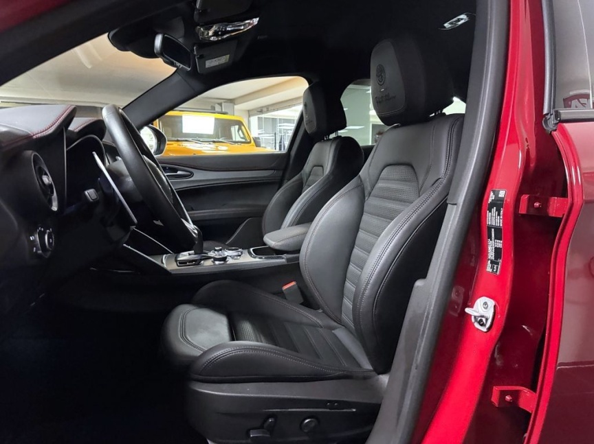 Alfa Romeo Stelvio 2.2 JTDm 210k AT8 ZF Q4 4x4 Tributo