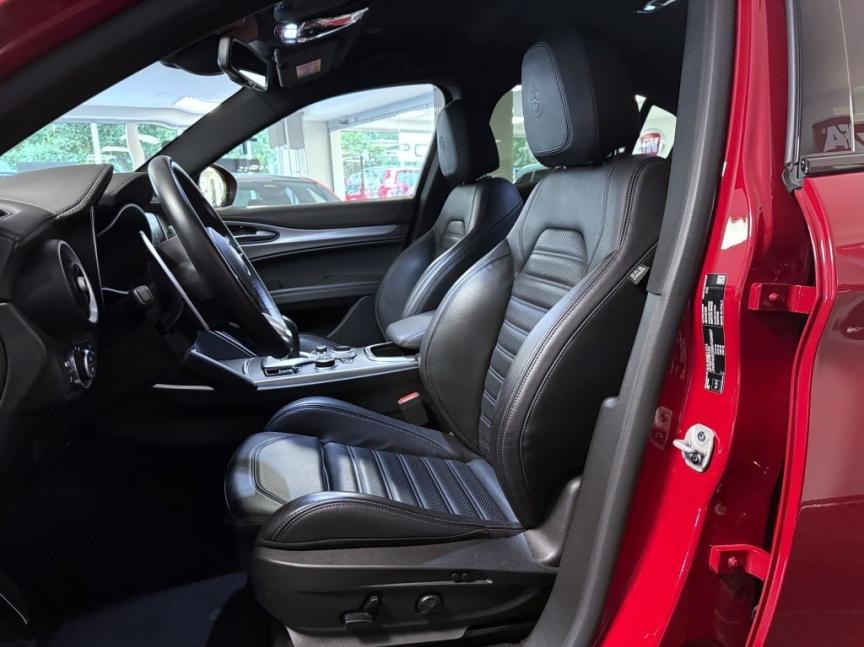 Alfa Romeo Stelvio 2.2 JTDm 210k AT8 ZF Q4 4x4 Veloce