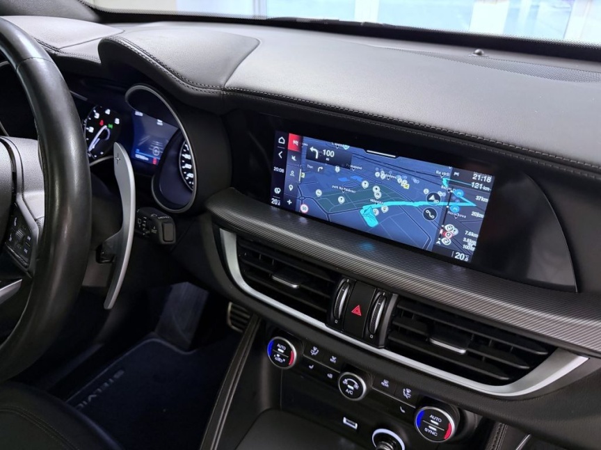 Alfa Romeo Stelvio 2.2 JTDm 210k AT8 ZF Q4 4x4 Veloce