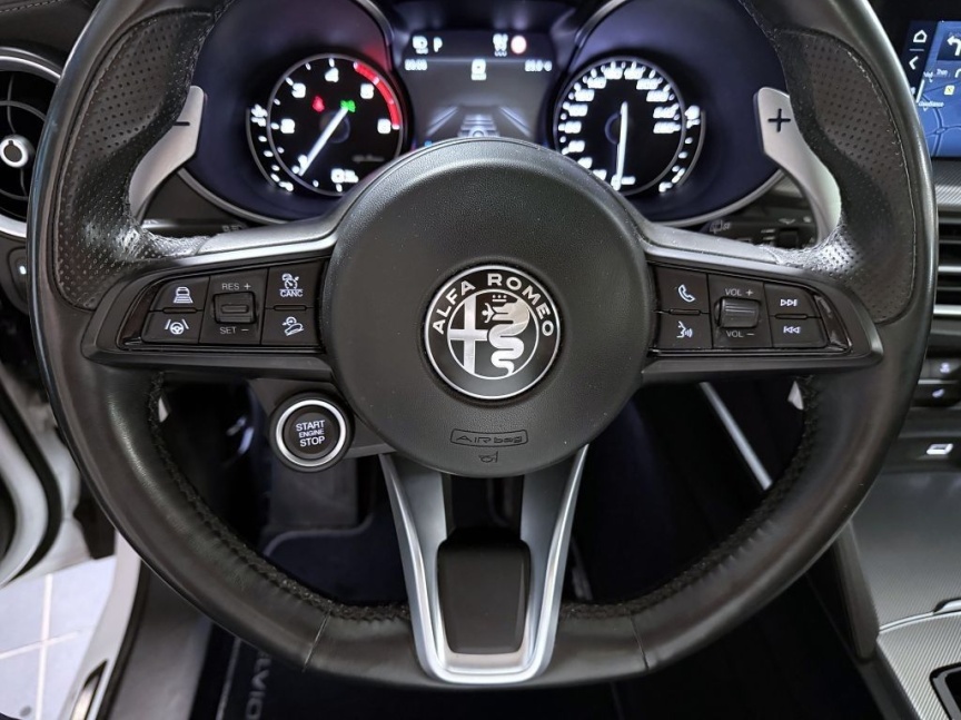 Alfa Romeo Stelvio 2.2 JTDm 210k AT8 ZF Q4 4x4 Veloce