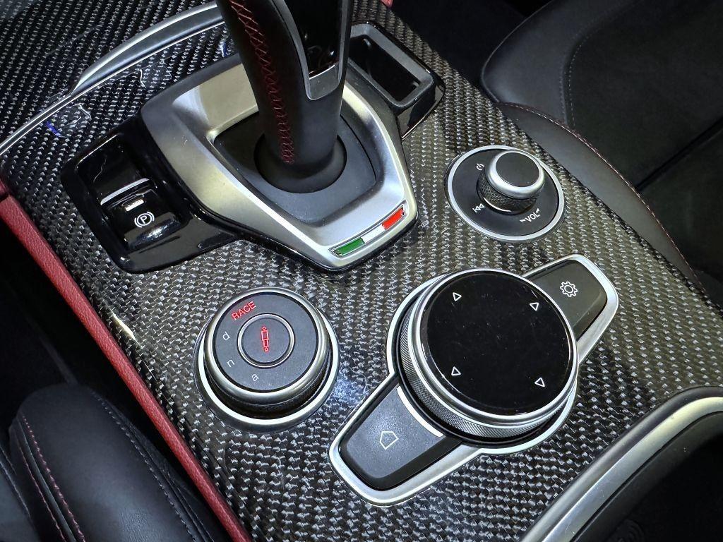 Alfa Romeo Stelvio 2.9 V6 BiTurbo 510k AT8 ZF Q4 4x4 QV reg. 08/2021