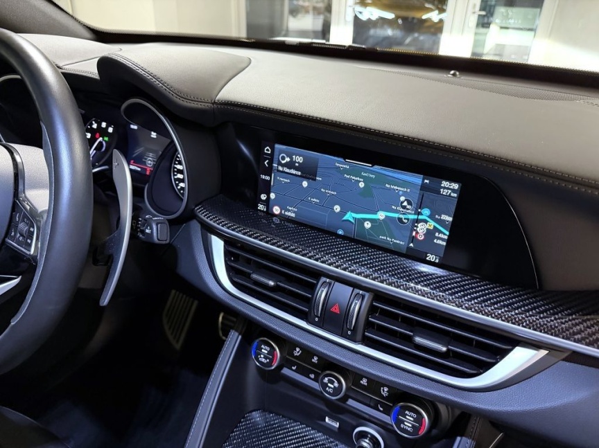 Alfa Romeo Stelvio 2.9 V6 BiTurbo 510k AT8 ZF Q4 4x4 QV reg. 10/2021