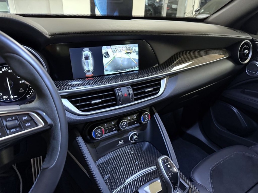 Alfa Romeo Stelvio 2.9 V6 BiTurbo 510k AT8 ZF Q4 4x4 QV reg. 10/2021