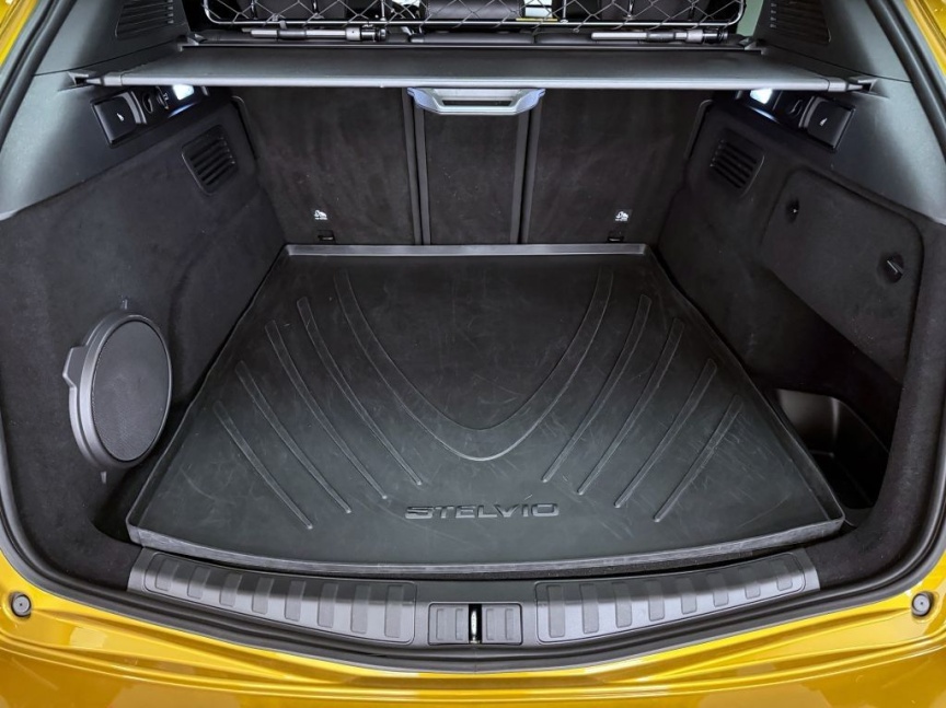 Alfa Romeo Stelvio 2.9 V6 BiTurbo 510k AT8 ZF Q4 4x4 QV reg. 10/2021