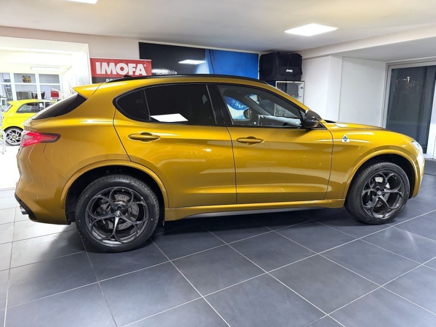 Alfa Romeo Stelvio 2.9 V6 BiTurbo 510k AT8 ZF Q4 4x4 QV reg. 10/2021