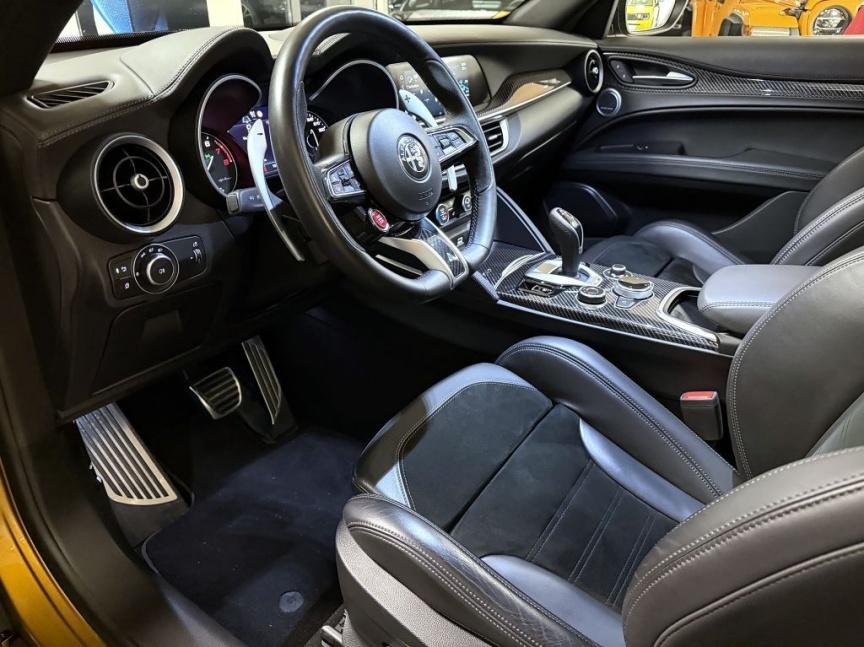 Alfa Romeo Stelvio 2.9 V6 BiTurbo 510k AT8 ZF Q4 4x4 QV reg. 10/2021
