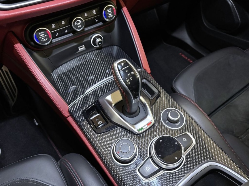 Alfa Romeo Stelvio 2.9 V6 BiTurbo 510k AT8 ZF Q4 4x4 QV