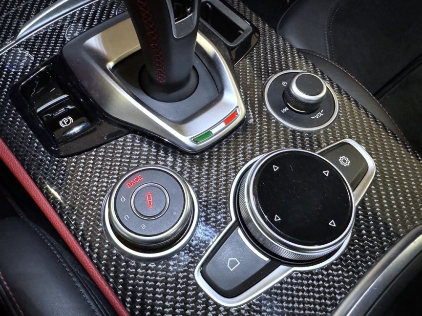 Alfa Romeo Stelvio 2.9 V6 BiTurbo 510k AT8 ZF Q4 4x4 QV