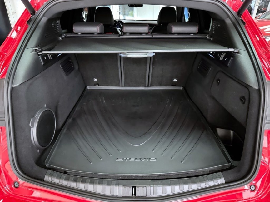 Alfa Romeo Stelvio 2.9 V6 BiTurbo 510k AT8 ZF Q4 4x4 QV