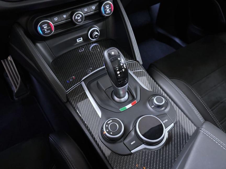 Alfa Romeo Stelvio 2.9 V6 BiTurbo 510k AT8 ZF Q4 4x4 QV