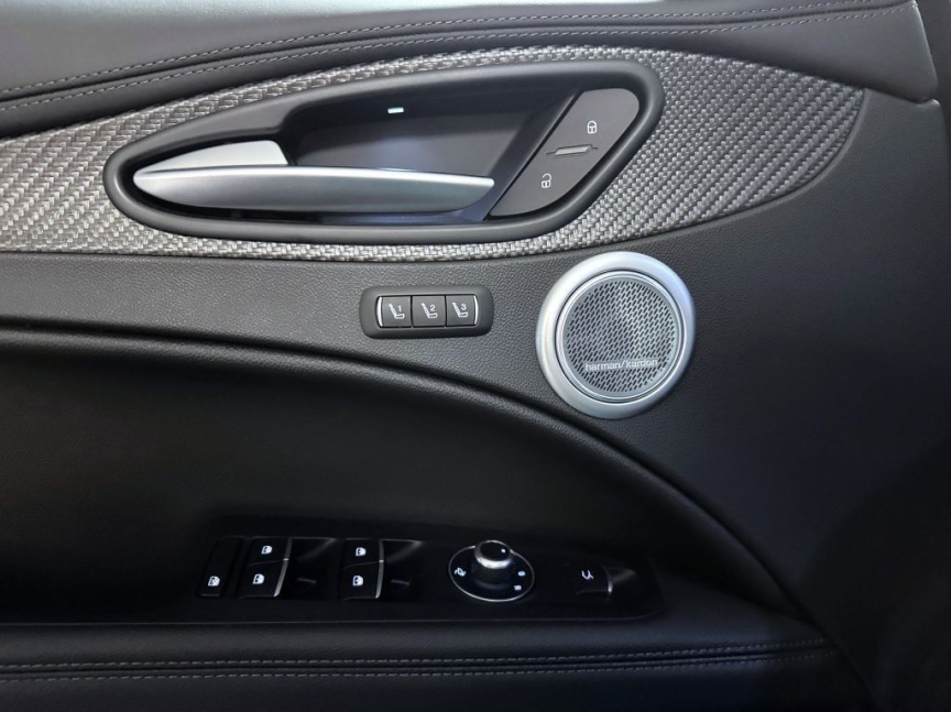 Alfa Romeo Stelvio 2.9 V6 BiTurbo 520k AT8 ZF Q4 4x4 QV