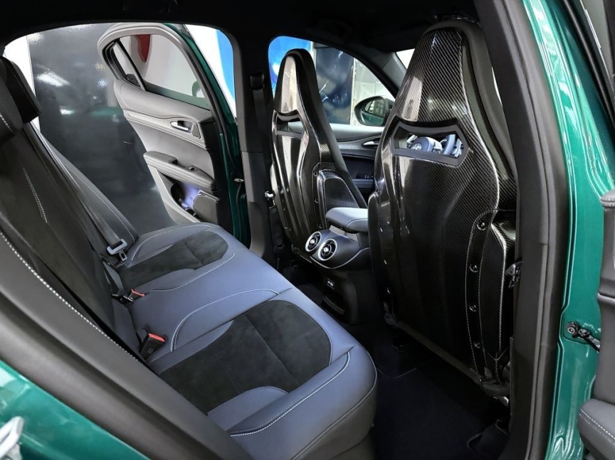 Alfa Romeo Stelvio 2.9 V6 BiTurbo 520k QV Carbon Edition *460*