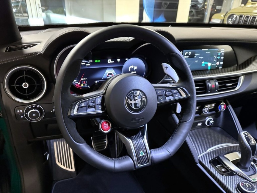 Alfa Romeo Stelvio 2.9 V6 BiTurbo 520k QV Carbon Edition *460*