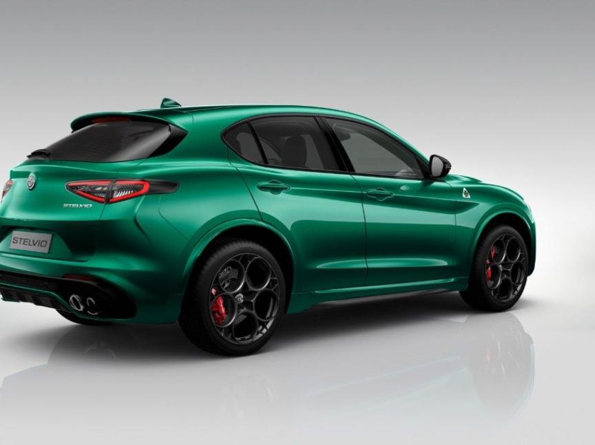 Alfa Romeo Stelvio 2.9 V6 BiTurbo 520k QV Carbon Edition *460*