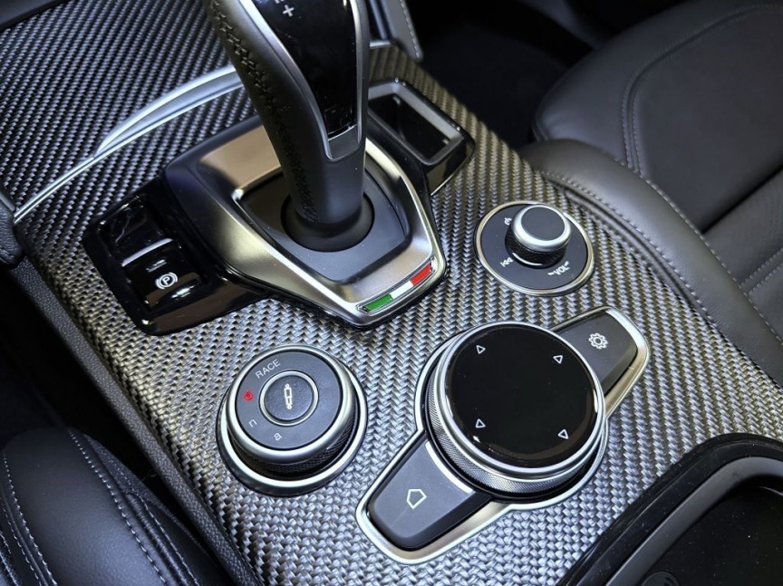 Alfa Romeo Stelvio 2.9 V6 BiTurbo 520k QV Carbon Edition II *652*