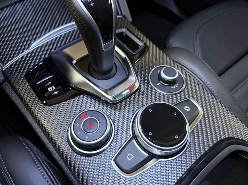 Alfa Romeo Stelvio 2.9 V6 BiTurbo 520k QV Carbon Edition II *652*