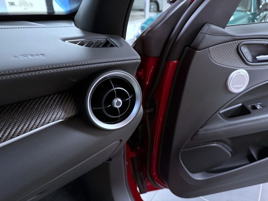 Alfa Romeo Stelvio 2.9 V6 BiTurbo 520k QV Carbon Edition II *652*