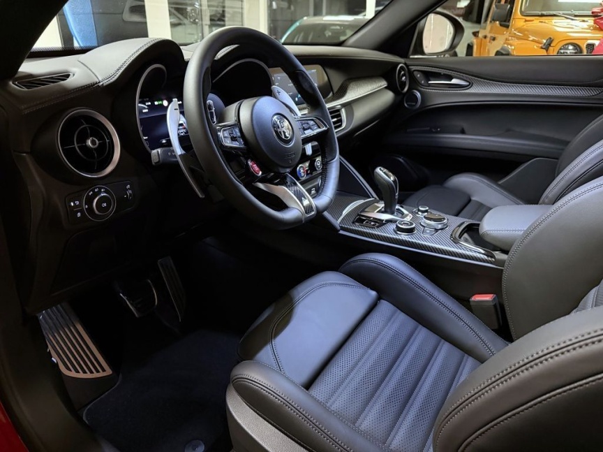 Alfa Romeo Stelvio 2.9 V6 BiTurbo 520k QV Carbon Edition II *652*
