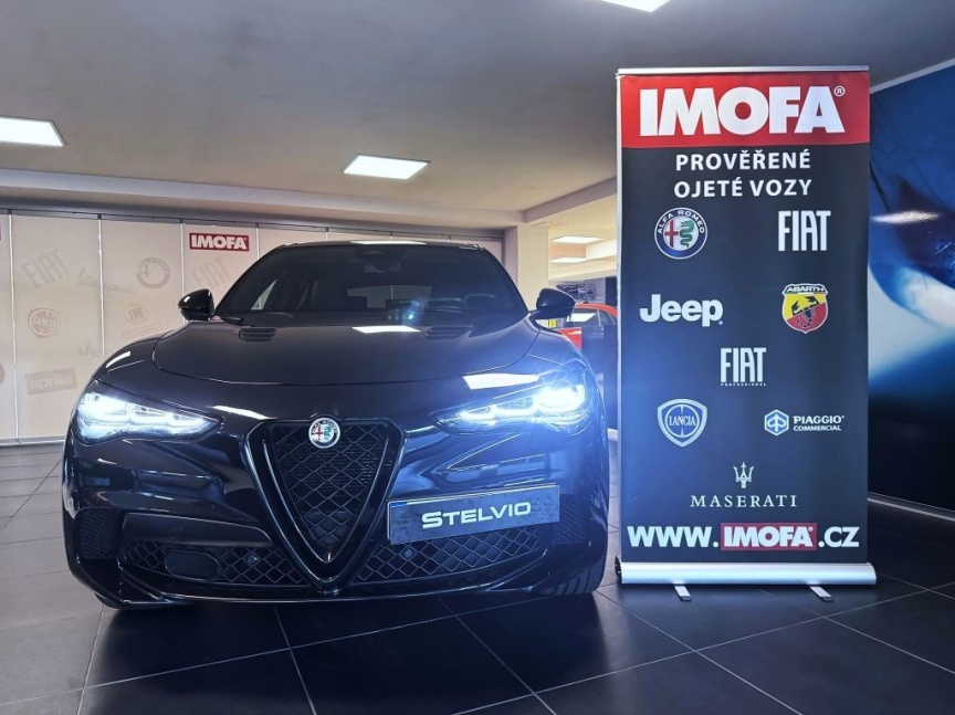 Alfa Romeo Stelvio 2.9 V6 BiTurbo 520k QV Carbon Edition II