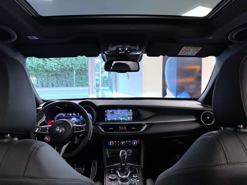 Alfa Romeo Stelvio 2.9 V6 BiTurbo 520k QV Carbon Edition II