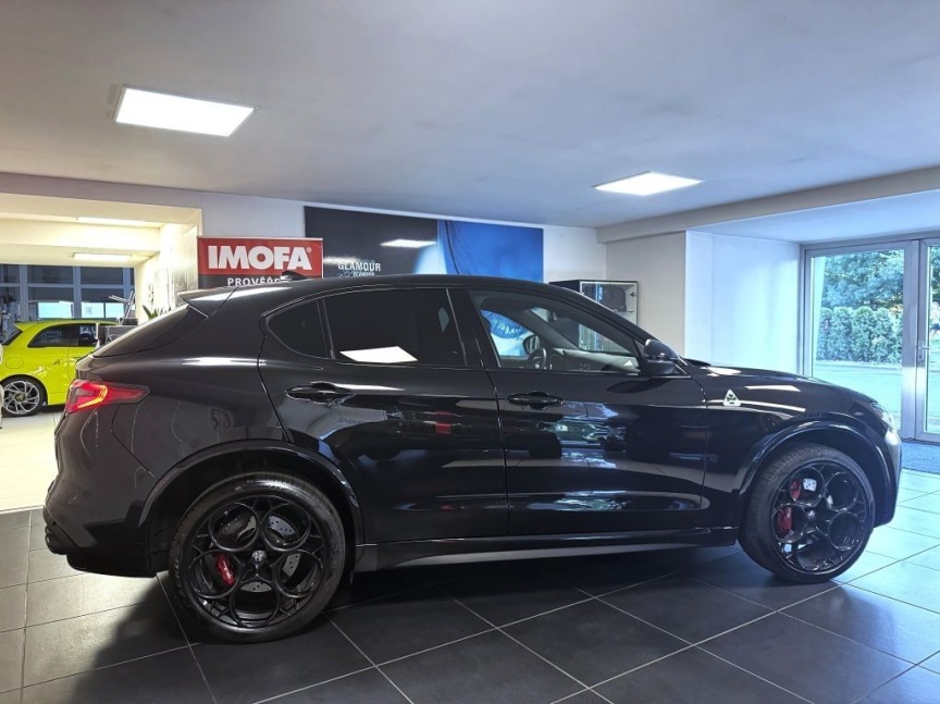 Alfa Romeo Stelvio 2.9 V6 BiTurbo 520k QV Carbon Edition II