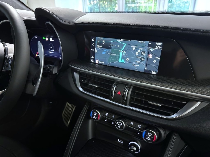 Alfa Romeo Stelvio 2.9 V6 BiTurbo 520k QV Carbon Edition III *700*