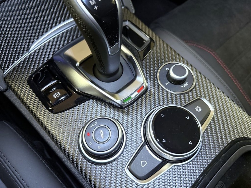 Alfa Romeo Stelvio 2.9 V6 BiTurbo 520k QV COLLEZIONE *784*