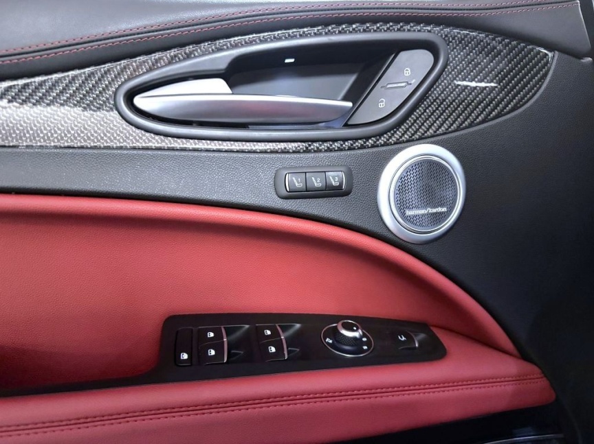Alfa Romeo Stelvio 2.9 V6 TWIN TURBO 510k Q4 AT8 ZF QV