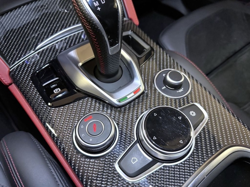 Alfa Romeo Stelvio 2.9 V6 TWIN TURBO 510k Q4 AT8 ZF QV