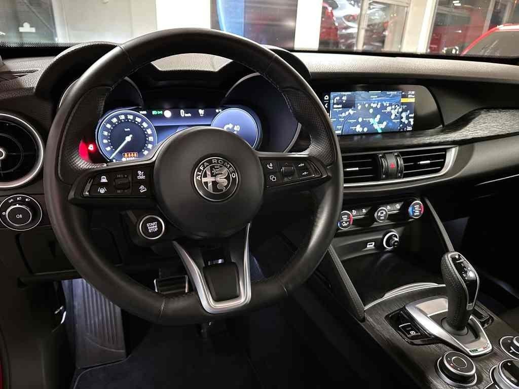 Alfa Romeo Stelvio MY23 2.2 JTDm 210k AT8 ZF Q4 4x4 Super, reg. 03/2023