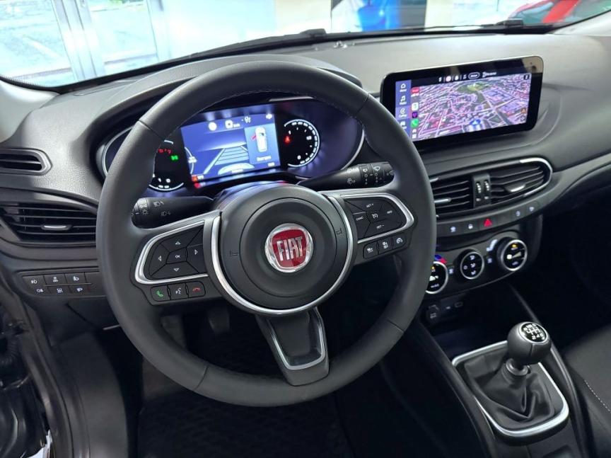 Fiat osobní Tipo Combi CROSS 1.6 JTDm 130k reg. 01/2024