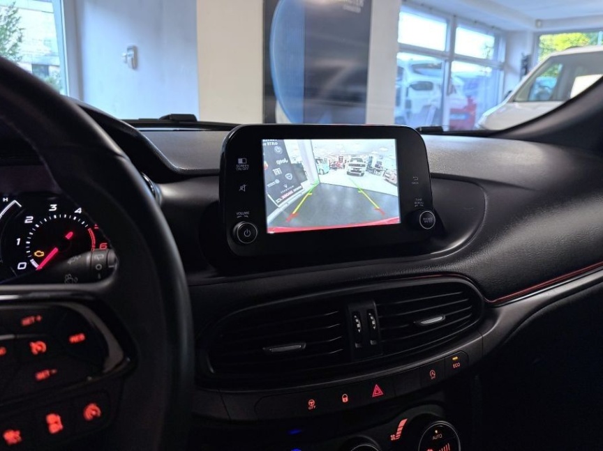 Fiat Tipo HB 1,6 JTDm DDCT 120k S-Design