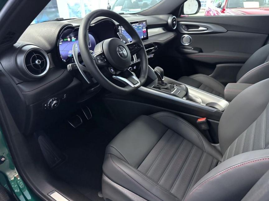 Alfa Romeo Tonale 1.3 T Plug-in Hybrid 280k Q4 4x4 Tributo *081* e