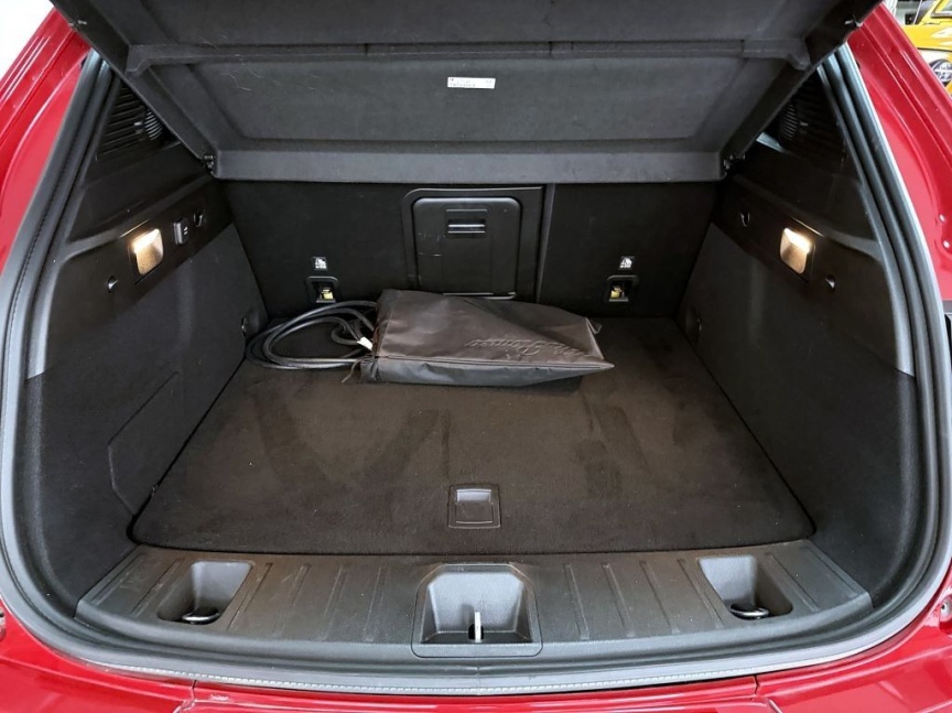 Alfa Romeo Tonale 1.3 T Plug-in Hybrid 280k Q4 4x4 Tributo