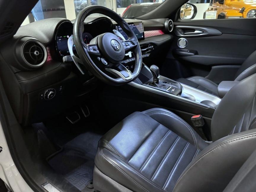 Alfa Romeo Tonale 1.3 T Plug-in Hybrid 280k Q4 4x4 Veloce