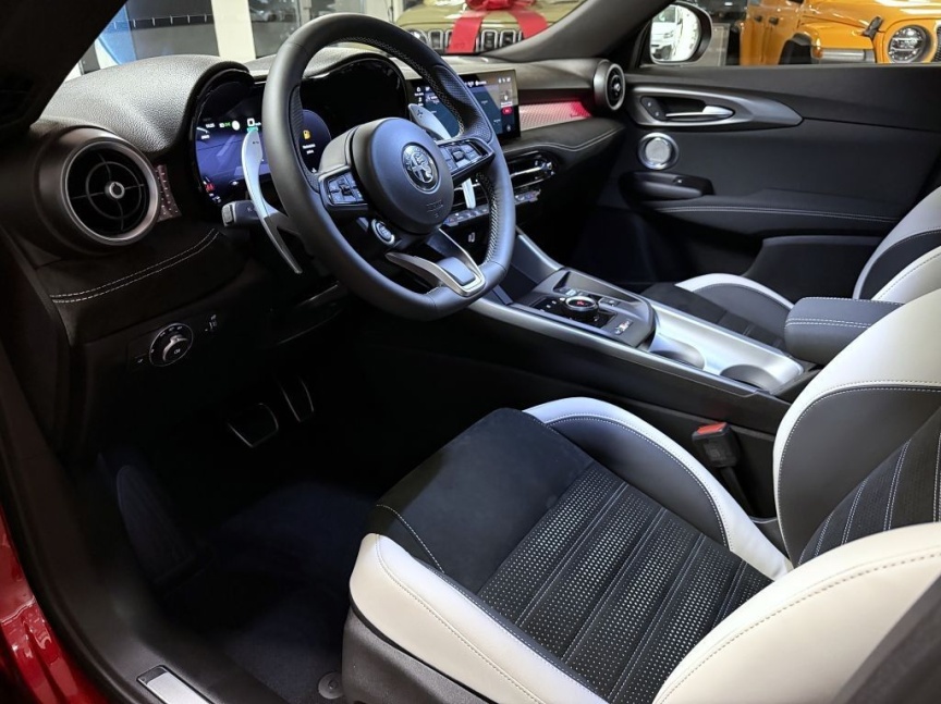 Alfa Romeo Tonale 1.5 T Ibrida 175k AT7 SPORT SPECIALE *685* e