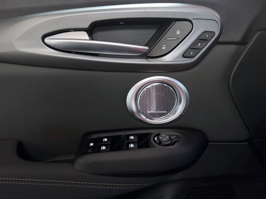 Alfa Romeo Tonale 1.6 JTDm 130k TCT6 INTENSA *228* U