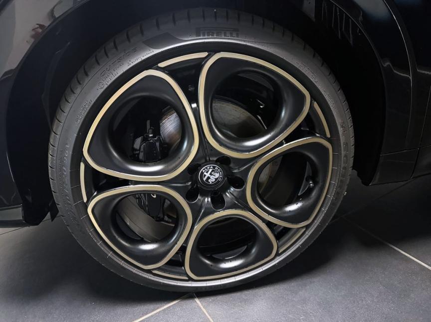 Alfa Romeo Tonale 1.6 JTDm 130k TCT6 INTENSA *589* U