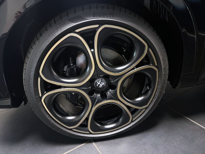 Alfa Romeo Tonale 1.6 JTDm 130k TCT6 INTENSA *621* U