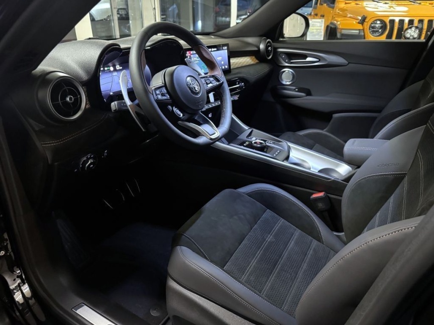 Alfa Romeo Tonale 1.6 JTDm 130k TCT6 INTENSA *621* U