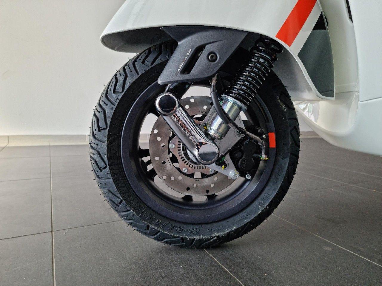 Vespa GTS 125 SuperSport E5