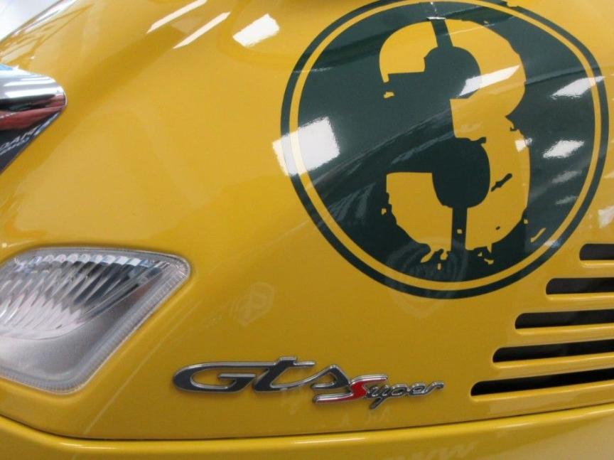 Vespa GTS 300 Super e5