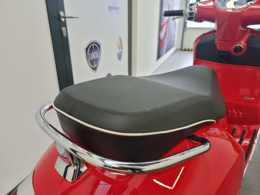 Vespa GTS 310 Super e5+