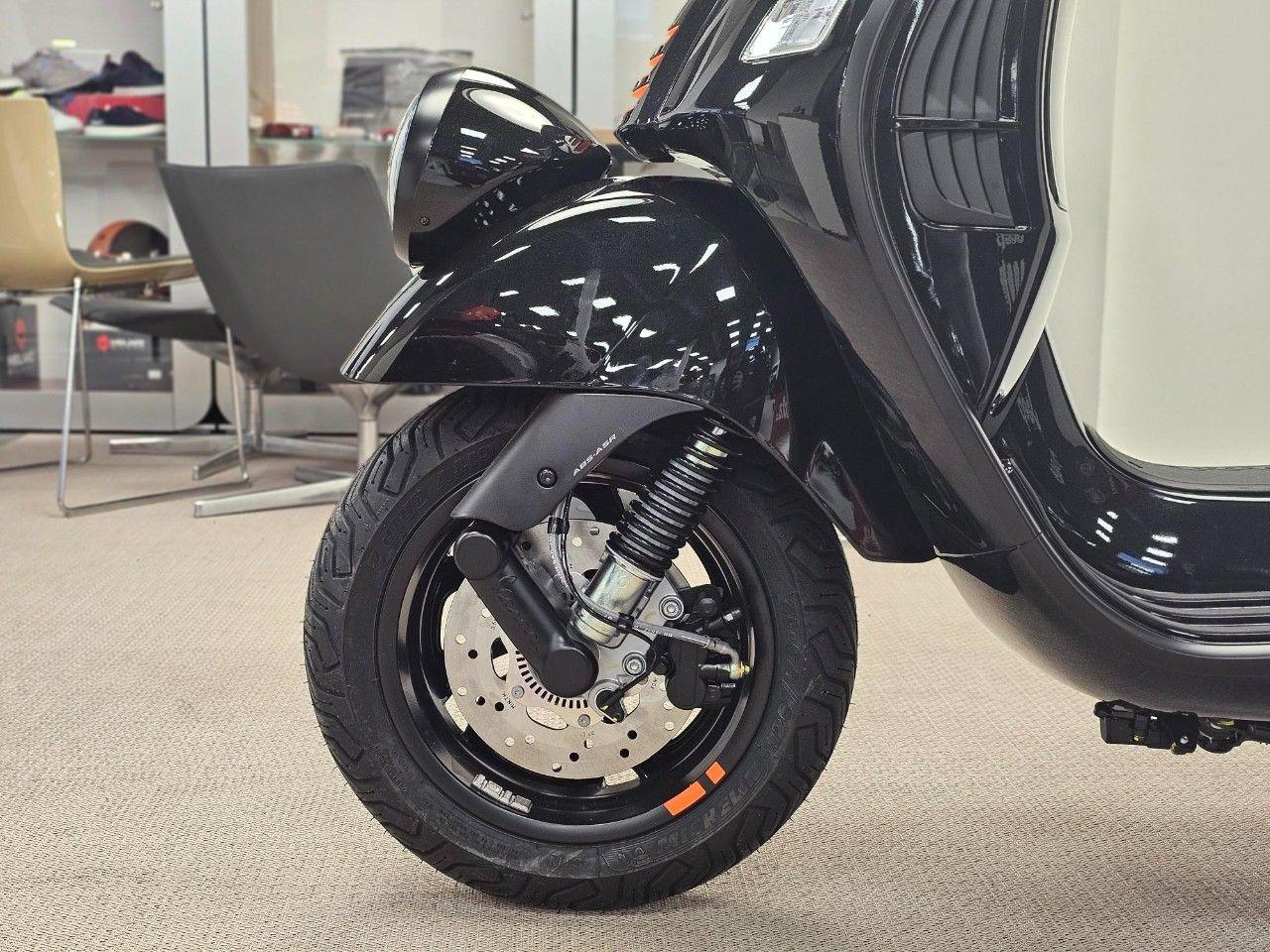 Vespa GTV 300