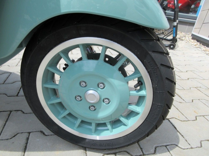 Vespa Primavera 125 80th e5+