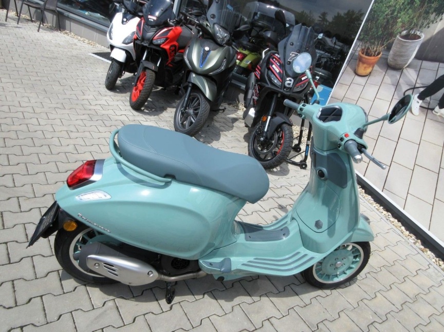Vespa Primavera 125 80th e5+