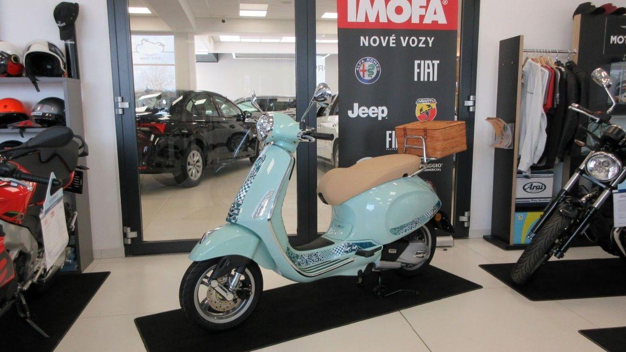 Vespa Primavera 125 BATIK e5+